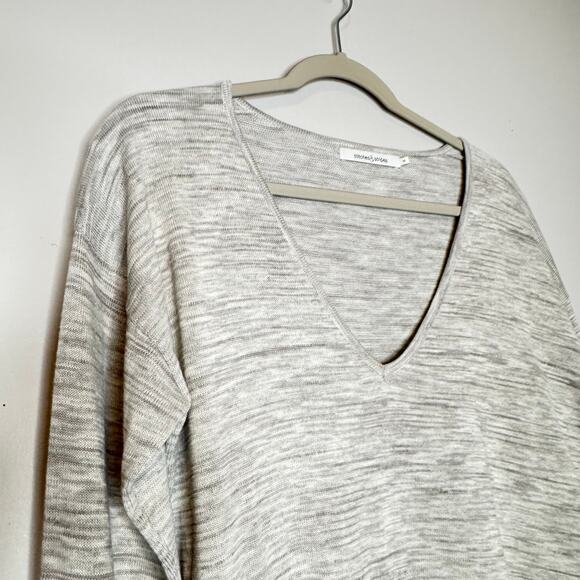 Stitches & Stripes V-Neck Long Sleeve Pullover Sweater Gray NWT Size Small - Picture 3 of 7